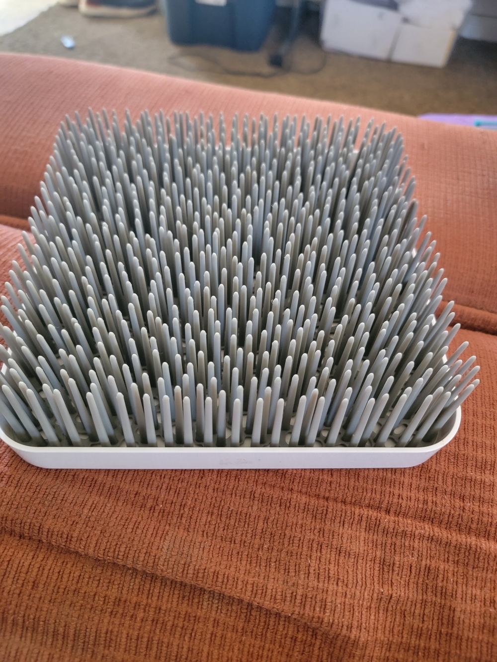 Baby Bottle Drying Rack Grass-Style Drainer in Gray and White